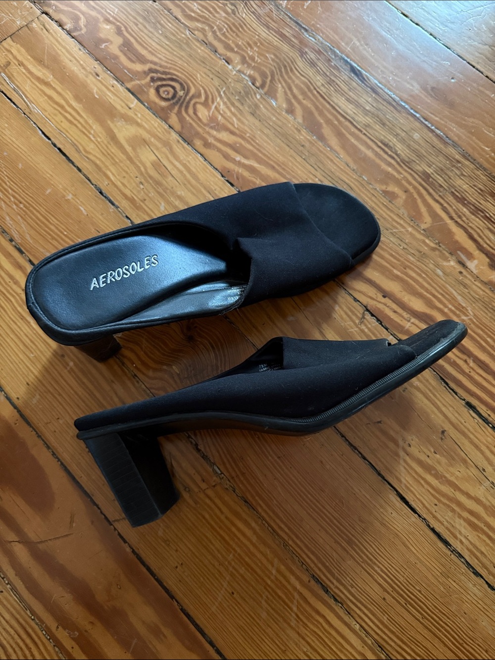 AEROSOLES Black Open-Toe Slide Mules